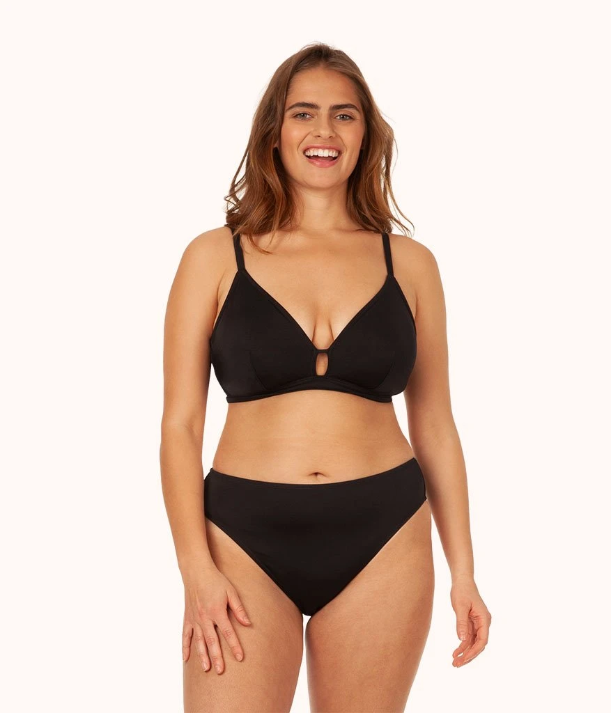 The Busty Bralette: Jet Black 3 The Busty Bralette: Jet Black