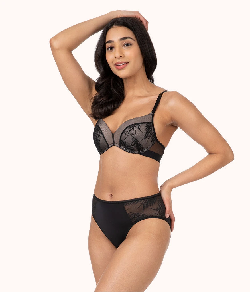 The Smooth Lace No-Wire Push-Up Bra: Jet Black/Soft Pink 4 The Smooth Lace No-Wire Push-Up Bra: Jet Black/Soft Pink - Image 2