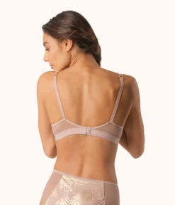 The Metallic Palm No-Wire Push-Up: Orchid/Metallic Palm Print -LuxeIntimates Store 3 on model back metallic palm nwpu orchid foil 9e0cbab5 4b0d 421a 90db 0b33687c0745