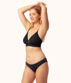 The No Show Thong Bundle - Print: Toasted Almond/Jet Black/Painted Polka -LuxeIntimates Store 3 on model front2 no show thong bundle painted polka 736a55c6 206b 431a 9c27 d3a2513894c7