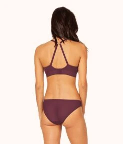 The No-Wire Push-Up: Plum -LuxeIntimates Store 4 on model back1 spacer bra plum cc2bae9e 5e72 4e95 a31e 8f1fcb90a617