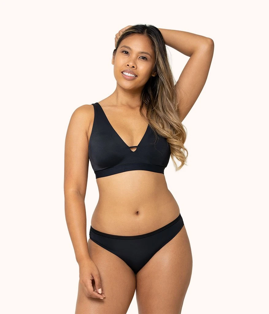 The Eco Deep V Bralette Trio: Jet Black/Toasted Almond/Harbor Green 6 The Eco Deep V Bralette Trio: Jet Black/Toasted Almond/Harbor Green - Image 4